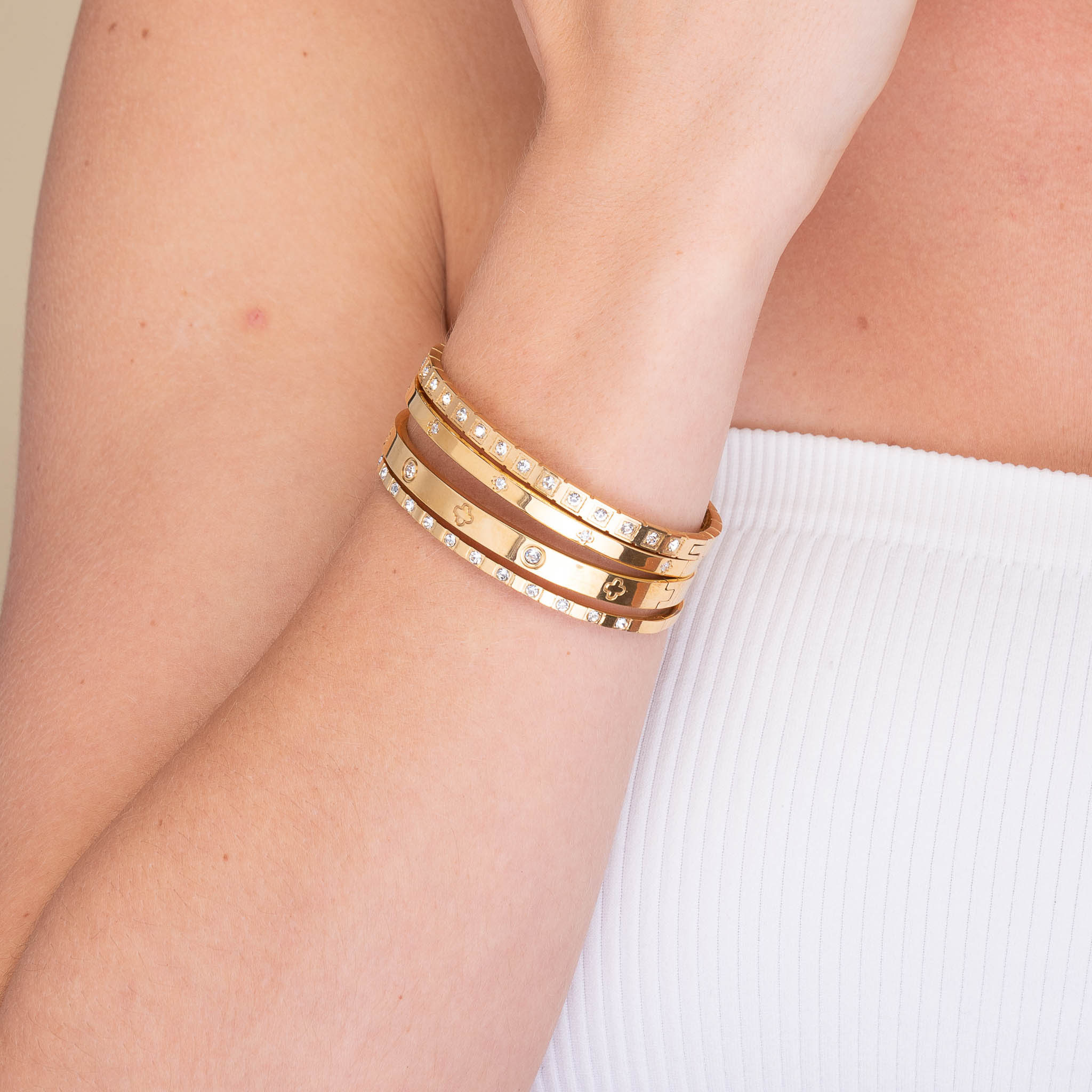 Slim Clover Zirconia Hinged Bangle Bracelet - Camile & Stone