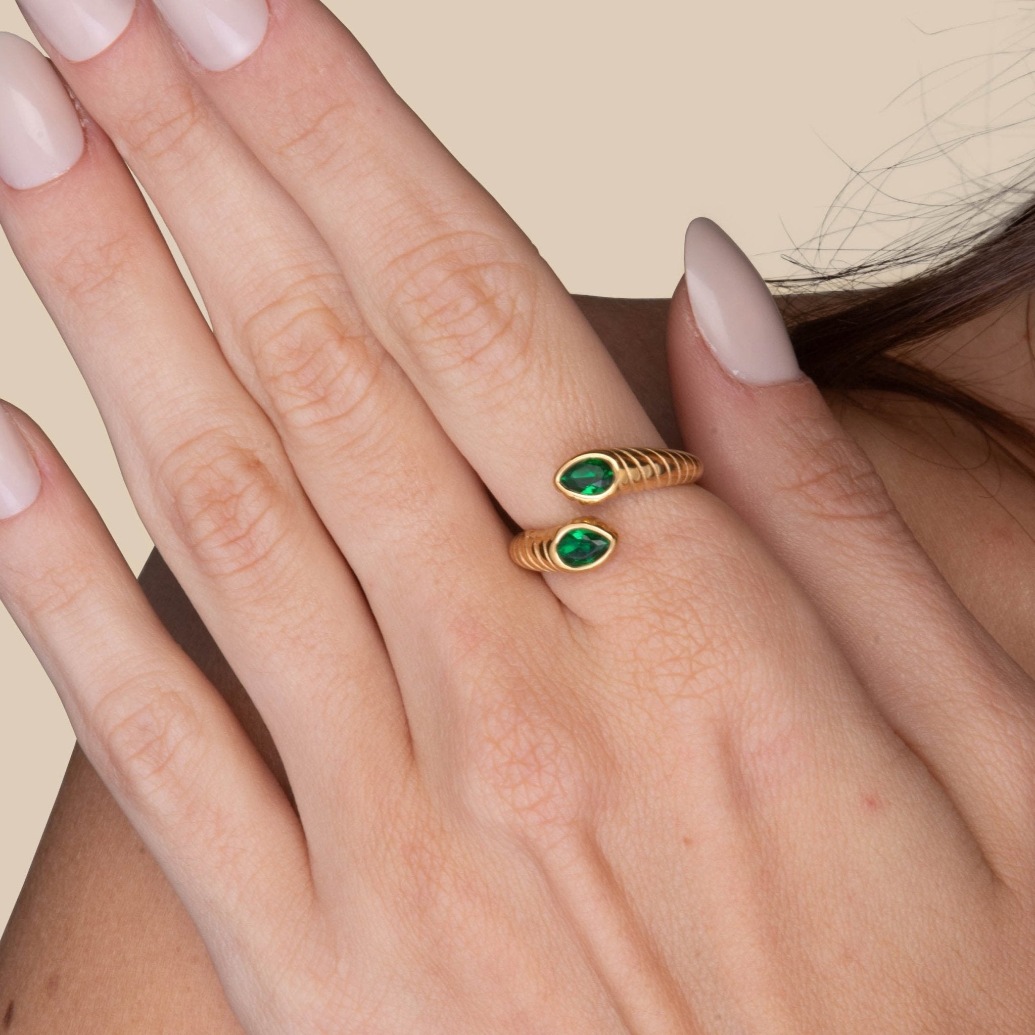 Snake Emerald Statement Ring - Camile & Stone
