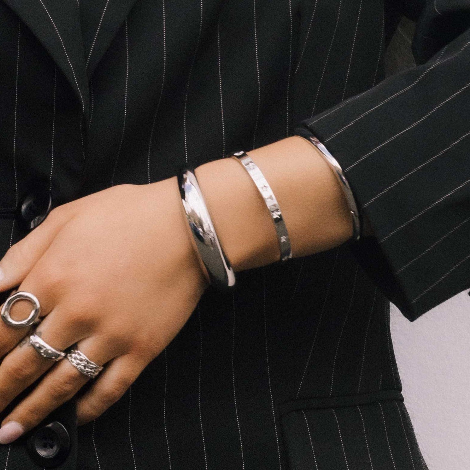 Star Sapphire Hinged Bangle Bracelet - Camile & Stone