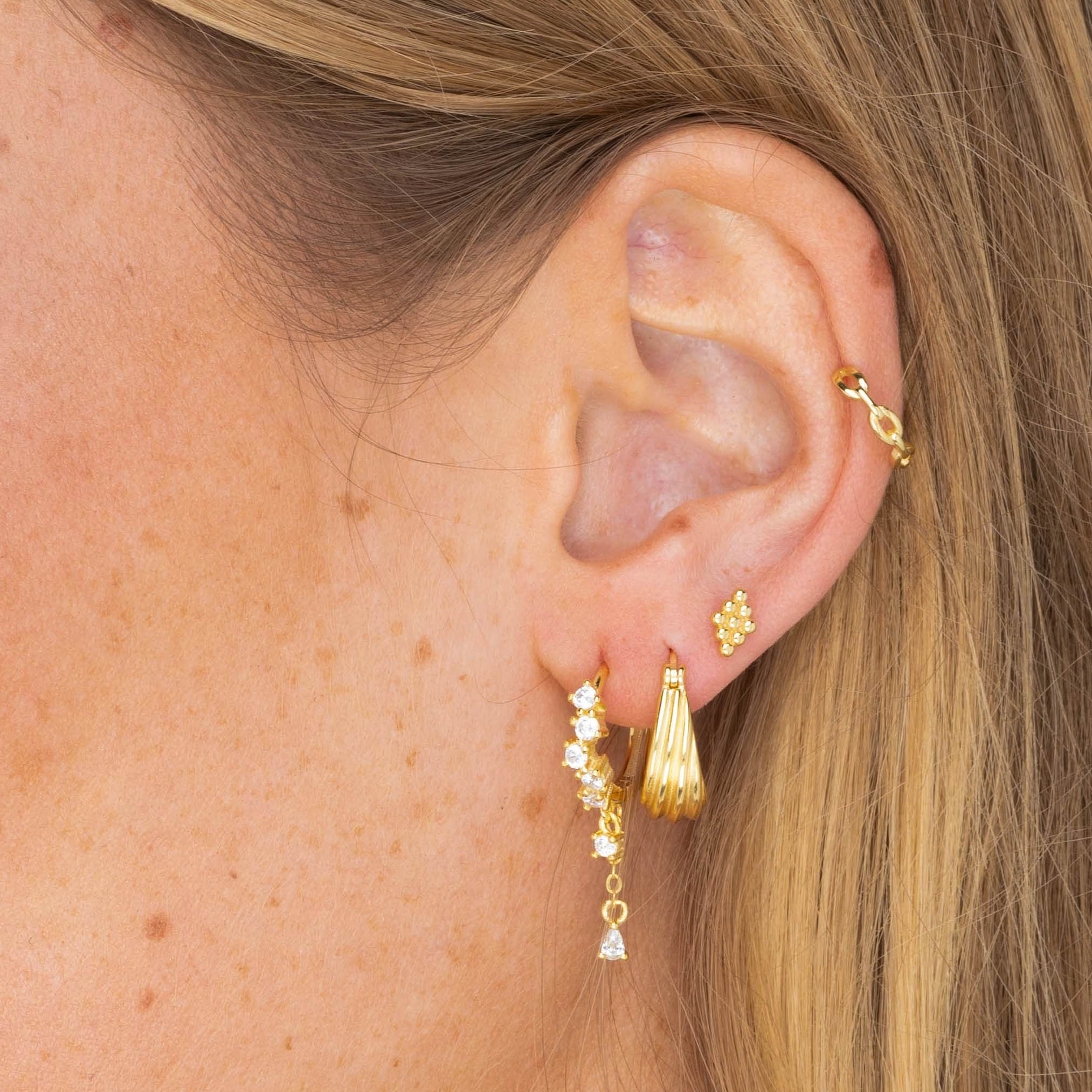 Kite Dot Stud Earrings - Camile & Stone