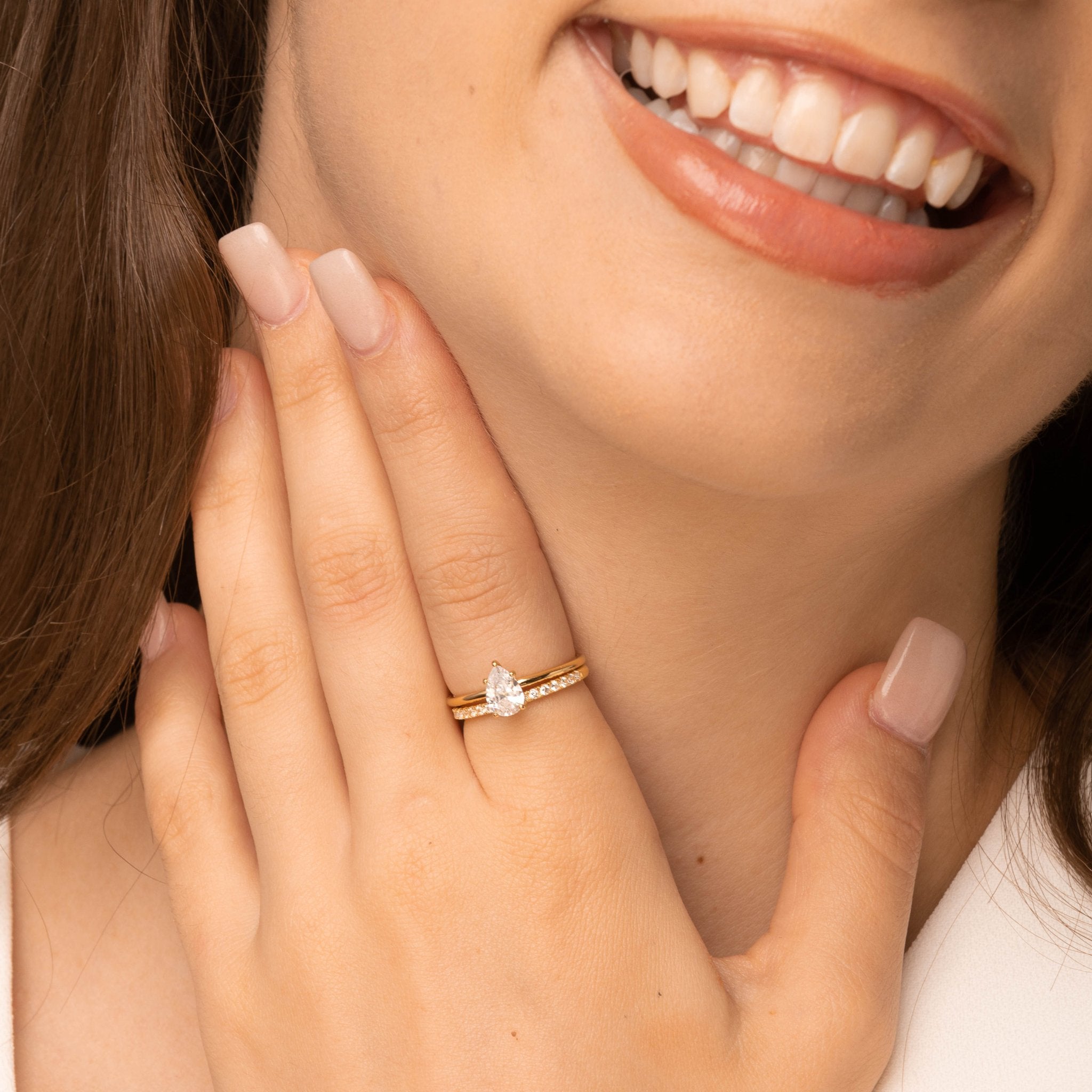 Pear Sapphire Band Ring - Camile & Stone
